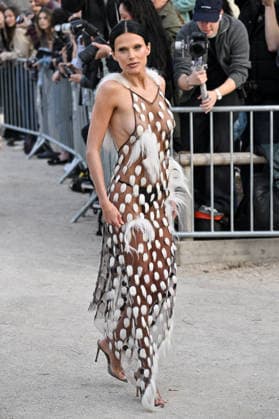 PFW Schiaparelli Outside Arrivals Valentina Zenere arriving at the Schiaparelli show during Fashion Week in Paris, France on March 5, 2026. Photo by Julien Reynaud APS-Medias ABACAPRESS.COM Paris France  Copyright: xReynaudxJulien APS-Medias ABACAx