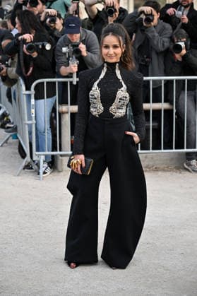 PFW Schiaparelli Outside Arrivals Oulaya Amamra arriving at the Schiaparelli show during Fashion Week in Paris, France on March 5, 2026. Photo by Julien Reynaud APS-Medias ABACAPRESS.COM Paris France  Copyright: xReynaudxJulien APS-Medias ABACAx