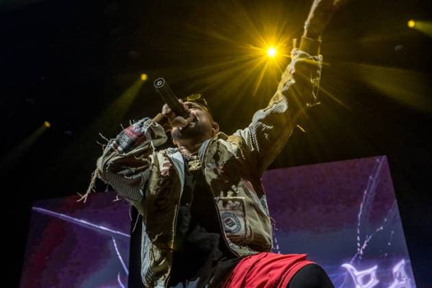 Sean Paul plays a show of his TIMELESS TOUR on March 5, 2026 at the QUARTERBACK Immobilien ARENA Leipzig In front of an almost sold-out venue, the dancehall star delivers an energetic performance with his best-known hits, accompanied by a DJ and an elaborate light and video production, while the audience in the arena dances and sings along ï¿¼ Sean Paul Lei
