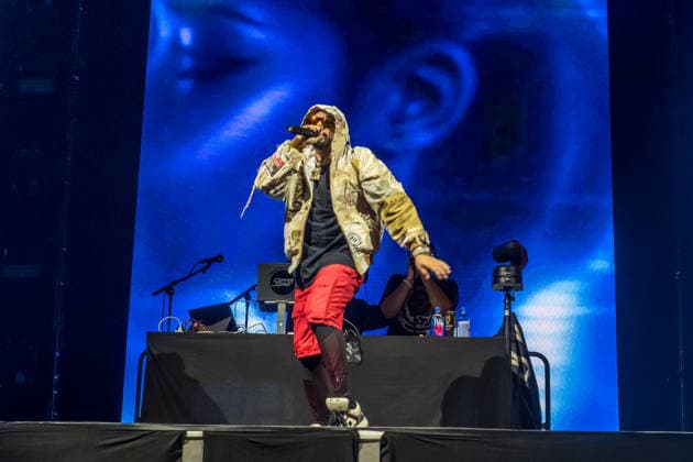 Sean Paul plays a show of his TIMELESS TOUR on March 5, 2026 at the QUARTERBACK Immobilien ARENA Leipzig In front of an almost sold-out venue, the dancehall star delivers an energetic performance with his best-known hits, accompanied by a DJ and an elaborate light and video production, while the audience in the arena dances and sings along ï¿¼ Sean Paul Lei