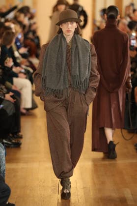 PFW - Uma Wang Runway A model walks the runway during the Uma Wang Womenswear Fall Winter 2026-2027 show as part of Paris Fashion Week on March 05, 2026 in Paris, France. Photo by Alain Gil Gonzalez ABACAPRESS.COM Paris France  Copyright: xGonzalezxAlain-Gil ABACAx