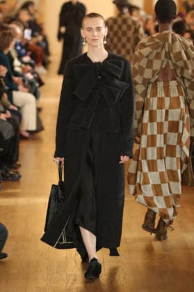 PFW - Uma Wang Runway A model walks the runway during the Uma Wang Womenswear Fall Winter 2026-2027 show as part of Paris Fashion Week on March 05, 2026 in Paris, France. Photo by Alain Gil Gonzalez ABACAPRESS.COM Paris France  Copyright: xGonzalezxAlain-Gil ABACAx