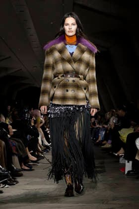 Runway during the Rabanne Womenswear Fall Winter 2026 2027 show as part of Paris Fashion Week PFW à lUnesco, à Paris, France, le 5 mars 2026 Bestimage Runway during the Rabanne Womenswear Fall Winter 2026 2027 show as part of Paris Fashion Week on March 05, 2026 in Paris, France Paris France  Copyright: xAgencex xBestimagexAgencex xBestimagex