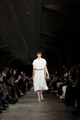 Runway during the Rabanne Womenswear Fall Winter 2026 2027 show as part of Paris Fashion Week PFW à lUnesco, à Paris, France, le 5 mars 2026 Bestimage Runway during the Rabanne Womenswear Fall Winter 2026 2027 show as part of Paris Fashion Week on March 05, 2026 in Paris, France Paris France  Copyright: xAgencex xBestimagexAgencex xBestimagex