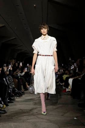 Runway during the Rabanne Womenswear Fall Winter 2026 2027 show as part of Paris Fashion Week PFW à lUnesco, à Paris, France, le 5 mars 2026 Bestimage Runway during the Rabanne Womenswear Fall Winter 2026 2027 show as part of Paris Fashion Week on March 05, 2026 in Paris, France Paris France  Copyright: xAgencex xBestimagexAgencex xBestimagex