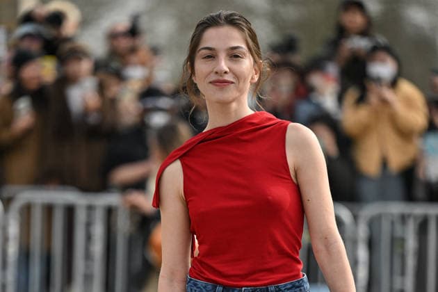PFW Loewe Outside Arrivals Marie Colomb arriving at the Loewe show during Fashion Week in Paris, France on March 6, 2026. Photo by Julien Reynaud APS-Medias ABACAPRESS.COM Paris France  Copyright: xReynaudxJulien APS-Medias ABACAx