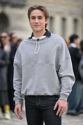 PFW Loewe Outside Arrivals Guest arriving at the Loewe show during Fashion Week in Paris, France on March 6, 2026. Photo by Julien Reynaud APS-Medias ABACAPRESS.COM Paris France  Copyright: xReynaudxJulien APS-Medias ABACAx