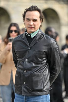PFW Loewe Outside Arrivals Frank Dillane arriving at the Loewe show during Fashion Week in Paris, France on March 6, 2026. Photo by Julien Reynaud APS-Medias ABACAPRESS.COM Paris France  Copyright: xReynaudxJulien APS-Medias ABACAx