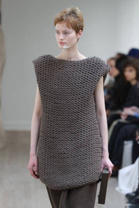 PFW - Ruohan Runway A model walks the runway during the Ruohan Womenswear Fall Winter 2026-2027 show as part of Paris Fashion Week on March 6, 2026 in Paris, France. Photo by Alain Gil Gonzalez ABACAPRESS.COM Paris France  Copyright: xGonzalezxAlain-Gil ABACAx