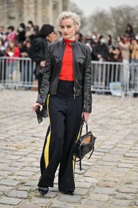 PFW Loewe Outside Arrivals Julia Garner arriving at the Loewe show during Fashion Week in Paris, France on March 6, 2026. Photo by Julien Reynaud APS-Medias ABACAPRESS.COM Paris France  Copyright: xReynaudxJulien APS-Medias ABACAx