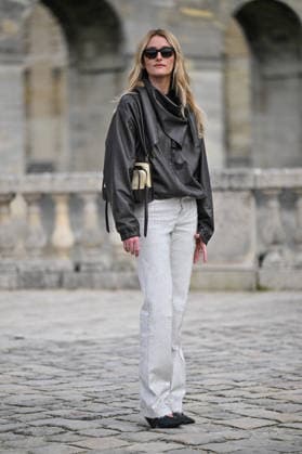 PFW Loewe Outside Arrivals Sarah Pidgeon arriving at the Loewe show during Fashion Week in Paris, France on March 6, 2026. Photo by Julien Reynaud APS-Medias ABACAPRESS.COM Paris France  Copyright: xReynaudxJulien APS-Medias ABACAx