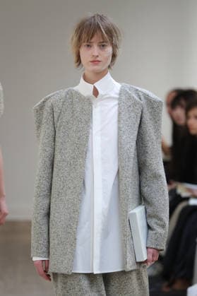 PFW - Ruohan Runway A model walks the runway during the Ruohan Womenswear Fall Winter 2026-2027 show as part of Paris Fashion Week on March 6, 2026 in Paris, France. Photo by Alain Gil Gonzalez ABACAPRESS.COM Paris France  Copyright: xGonzalezxAlain-Gil ABACAx