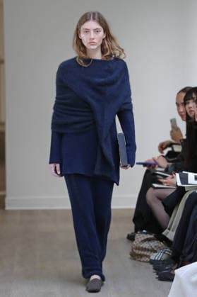 PFW - Ruohan Runway A model walks the runway during the Ruohan Womenswear Fall Winter 2026-2027 show as part of Paris Fashion Week on March 6, 2026 in Paris, France. Photo by Alain Gil Gonzalez ABACAPRESS.COM Paris France  Copyright: xGonzalezxAlain-Gil ABACAx