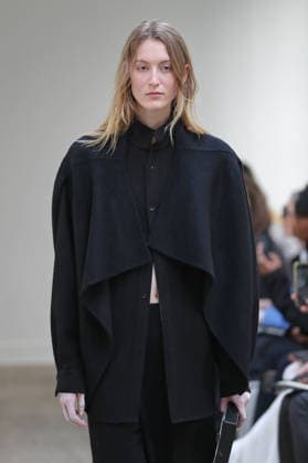 PFW - Ruohan Runway A model walks the runway during the Ruohan Womenswear Fall Winter 2026-2027 show as part of Paris Fashion Week on March 6, 2026 in Paris, France. Photo by Alain Gil Gonzalez ABACAPRESS.COM Paris France  Copyright: xGonzalezxAlain-Gil ABACAx