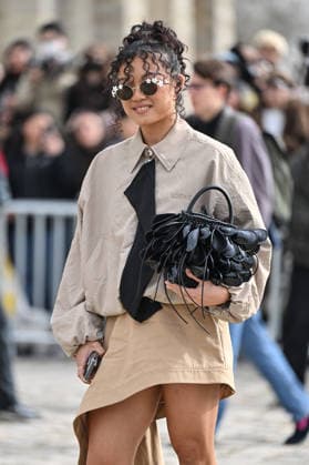 PFW Loewe Outside Arrivals Guest arriving at the Loewe show during Fashion Week in Paris, France on March 6, 2026. Photo by Julien Reynaud APS-Medias ABACAPRESS.COM Paris France  Copyright: xReynaudxJulien APS-Medias ABACAx