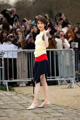 Chen Duling at the arrivals at the Loewe Womenswear Collection Prêt à Porter Automne Hiver 2026 2027 show as part of Paris Fashion Week PFW sur lesplanade du Château de Vincennes, à Paris, France, le 6 mars 2026 Thibault Duboucher Bestimage Arrivals at the Loewe Womenswear Fall Winter 2026 2027 show as part of Paris Fashion Week on March 06, 2026 in Paris, France Paris France  Copyright: xThibaultxDuboucherx xBestimagexThibaultxDuboucherx xBestimagex