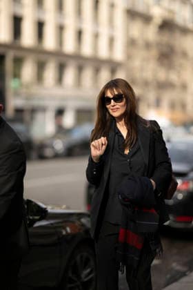 Monica Bellucci was spotted enjoying a day in Paris, leaving the Royal Monceau hotel during Paris Fashion Week PFW on March 6, 2026 Monica Bellucci was spotted enjoying a day in Paris, leaving the Royal Monceau hotel during Paris Fashion Week PFW on March 6, 2026 Paris France  Copyright: xAgencex xBestimagexAgencex xBestimagex