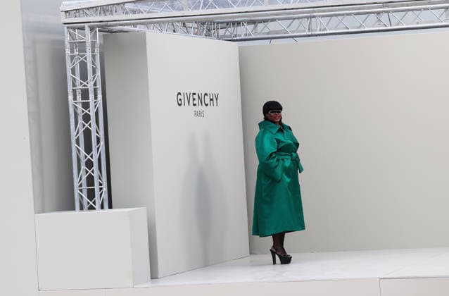 ArrivÃ es au dÃ file Givenchy Collection Femme PrÃªt-Ã -Porter Automne Hiver 2026-2027 lors de la Fashion Week de Paris (PFW) La chanteuse Yseult - ArrivÃ es au dÃ file Givenchy Collection Femme PrÃªt-Ã -Porter Automne Hiver 2026-2027 lors de la Fashion Week de Paris (PFW) Arrivals at Givenchy show during Paris Fashion Week - Womenswear Fall Winter 2026 2027 in Paris on March 6, 2026.  Copyright: xBertrandxVanierx