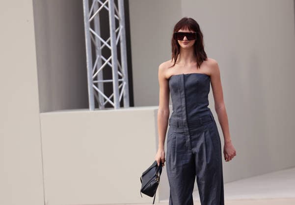ArrivÃ es au dÃ file Givenchy Collection Femme PrÃªt-Ã -Porter Automne Hiver 2026-2027 lors de la Fashion Week de Paris (PFW) Mia Regan - ArrivÃ es au dÃ file Givenchy Collection Femme PrÃªt-Ã -Porter Automne Hiver 2026-2027 lors de la Fashion Week de Paris (PFW) Arrivals at Givenchy show during Paris Fashion Week - Womenswear Fall Winter 2026 2027 in Paris on March 6, 2026.  Copyright: xBertrandxVanierx