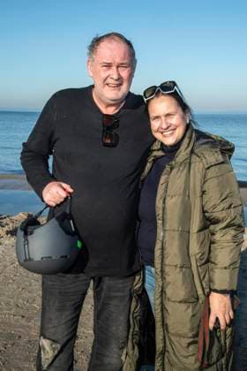 abb Walter Lehnertz and Sonja Burghausen wife Waldi as guests on the beach at 10 years Baltic Lights 2026 celebrity charity sled dog race in favor of Welthungerhilfe at the Baltic Sea between the sea bridge Ahlbeck and the sea bridge Heringsdorf , Friday 06 03 2026 in Heringsdorf MV Germany