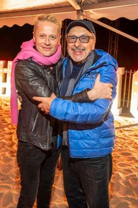 abb Roman Knizka and Wolfgang Stumph as guests on the beach at the 10th anniversary of Baltic Lights 2026 celebrity charity sled dog race in aid of Welthungerhilfe on the Baltic Sea between the Ahlbeck sea bridge and the Heringsdorf sea bridge, Friday 06 03 2026 in Heringsdorf MV Germany