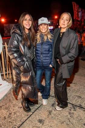 abb Simone Thomalla, Anja Lanaeus and Janine Kunze as guests on the beach at the 10th anniversary of Baltic Lights 2026 celebrity charity sled dog race in aid of Welthungerhilfe on the Baltic Sea between the Ahlbeck and Heringsdorf sea bridges, Friday 06 03 2026 in Heringsdorf MV Germany