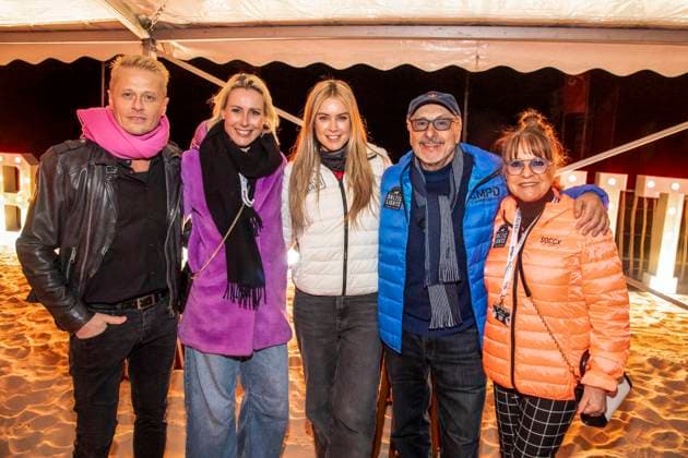abb Roman Knizka, Franziska Hippe, Nina Ensmann, Wolfgang Stumph and Christine Stumph as guests on the beach at 10 years of Baltic Lights 2026 celebrity charity sled dog race in aid of Welthungerhilfe on the Baltic Sea between the Ahlbeck sea bridge and the Heringsdorf sea bridge , Friday 06 03 2026 in Heringsdorf MV Germany