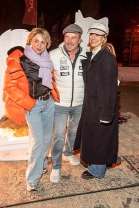abb Gisa Zach, Till Demtroeder and Lara Dandelion Seibert as guests on the beach at the 10th anniversary of Baltic Lights 2026 celebrity charity sled dog race in aid of Welthungerhilfe on the Baltic Sea between the Ahlbeck and Heringsdorf sea bridges, Friday 06 03 2026 in Heringsdorf MV Germany