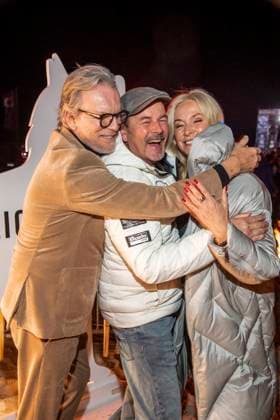 abb Wolfgang Lippert, Till Demtroeder and Gesine Lippert as guests on the beach at 10 years of Baltic Lights 2026 celebrity charity sled dog race in aid of Welthungerhilfe on the Baltic Sea between the Ahlbeck and Heringsdorf sea bridges, Friday 06 03 2026 in Heringsdorf MV Germany