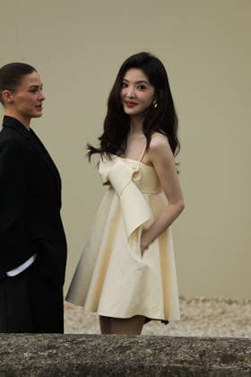 Paris Fashion Week People au defile Givenchy arrive au Défilé Givenchy Femme Automne Hiver 2026 2027 lors de la Fashion Week de Paris, 6 mars 2026 attends the Givenchy Womenswear Fall Winter 2026 2027 show as part of Paris Fashion Week on March 06, 2026 in Paris, France 453818 2026 03 06 France Zhang Ruonan  Copyright: xIvankaxVoisinx xStarfacex STAR_453818_015