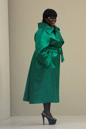 Paris Fashion Week People au defile Givenchy arrive au Défilé Givenchy Femme Automne Hiver 2026 2027 lors de la Fashion Week de Paris, 6 mars 2026 attends the Givenchy Womenswear Fall Winter 2026 2027 show as part of Paris Fashion Week on March 06, 2026 in Paris, France 453818 2026 03 06 France Onguenet, Yseult Yseult  Copyright: xIvankaxVoisinx xStarfacex STAR_453818_025