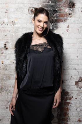 Iris Mittenaere at the photocall at the Vaillant Womenswear Collection Prêt à Porter Automne Hiver 2026 2027 show as part of Paris Fashion Week PFW at Palais de Tokyo, Paris, France, March 06, 2026 Julien Sarkissian Bestimage Photocall at the Vaillant Womenswear Fall Winter 2026 2027 show as part of Paris Fashion Week on March 06, 2026 in Paris, France Paris France  Copyright: xJulienxSarkissianx xBestimagexJulienxSarkissianx xBestimagex