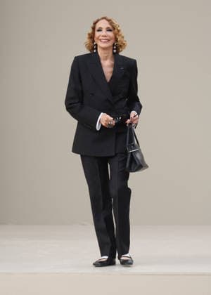Marisa Berenson at the Arrivals at the Givenchy Womenswear Collection Prêt à Porter Automne Hiver 2026 2027 show as part of Paris Fashion Week PFW at the Hotel National des Invalides, in Paris, France, on March 6, 2026 Denis Guignebourg Bestimage Arrivals at the Givenchy Womenswear Fall Winter 2026 2027 show as part of Paris Fashion Week on March 6, 2026 in Paris, France Paris France  Copyright: xDenisxGuignebourgx xBestimagexDenisxGuignebourgx xBestimagex