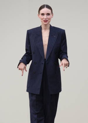Rooney Mara at the Arrivals at the Givenchy Womenswear Collection Prêt à Porter Fall Winter 2026 2027 show as part of Paris Fashion Week PFW at the Hotel National des Invalides, in Paris, France, on March 6, 2026 Denis Guignebourg Bestimage Arrivals at the Givenchy Womenswear Fall Winter 2026 2027 show as part of Paris Fashion Week on March 6, 2026 in Paris, France Paris France  Copyright: xDenisxGuignebourgx xBestimagexDenisxGuignebourgx xBestimagex