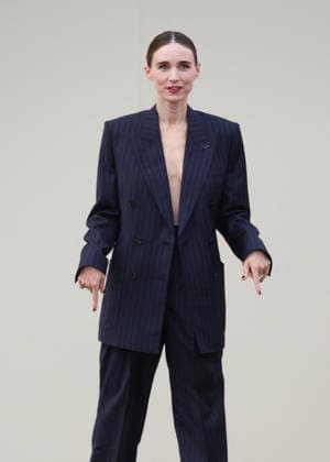 Rooney Mara at the Arrivals at the Givenchy Womenswear Collection Prêt à Porter Fall Winter 2026 2027 show as part of Paris Fashion Week PFW at the Hotel National des Invalides, in Paris, France, on March 6, 2026 Denis Guignebourg Bestimage Arrivals at the Givenchy Womenswear Fall Winter 2026 2027 show as part of Paris Fashion Week on March 6, 2026 in Paris, France Paris France  Copyright: xDenisxGuignebourgx xBestimagexDenisxGuignebourgx xBestimagex