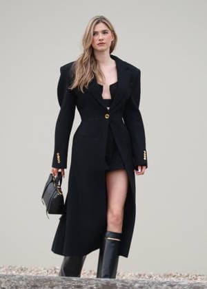 Zita dHauteville at the Arrivals at the Givenchy Womenswear Collection Prêt à Porter Automne Hiver 2026 2027 show as part of Paris Fashion Week PFW à lHotel National des Invalides, à Paris, France, le 6 mars 2026 Denis Guignebourg Bestimage Arrivals at the Givenchy Womenswear Fall Winter 2026 2027 show as part of Paris Fashion Week on March 6, 2026 in Paris, France Paris France  Copyright: xDenisxGuignebourgx xBestimagexDenisxGuignebourgx xBestimagex