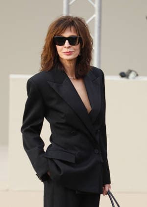 Anne Parillaud at the Arrivals at the Givenchy Womenswear Collection Prêt à Porter Automne Hiver 2026 2027 show as part of Paris Fashion Week PFW at the Hotel National des Invalides, in Paris, France, on March 6, 2026 Denis Guignebourg Bestimage Arrivals at the Givenchy Womenswear Fall Winter 2026 2027 show as part of Paris Fashion Week on March 6, 2026 in Paris, France Paris France  Copyright: xDenisxGuignebourgx xBestimagexDenisxGuignebourgx xBestimagex