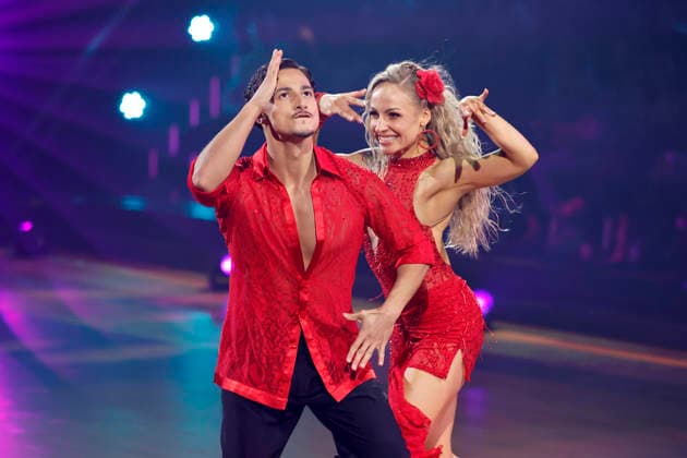 Singer Milano Milane Baybah and professional dancer Marta Arndt at the first dance show of the 19th season of the RTL dance show Lets Dance at the Coloneum Cologne, 06 03 2026 NRW Germany Copyright: xChristophxHardtx