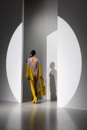 Défilé Vaillant Collection Femme Prêt à Porter Automne Hiver 2026 2027 lors de la Fashion Week de Paris PFW au palais de Tokyo, à Paris, France, le 6 mars 2026 Julien Sarkissian Bestimage Runway during the Vaillant Womenswear Fall Winter 2026 2027 presentation as part of Paris Fashion Week on March 06, 2026 in Paris, France Paris France  Copyright: xJulienxSarkissianx xBestimagexJulienxSarkissianx xBestimagex