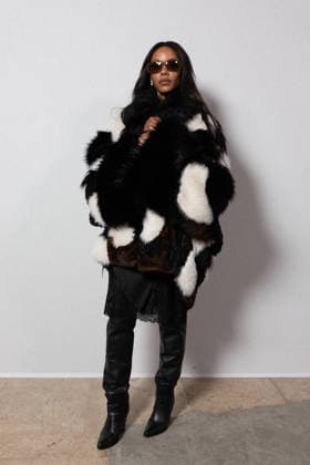 Fanny Bourdette au photocall du défilé Vaillant Collection Femme Prêt à Porter Automne Hiver 2026 2027 lors de la Fashion Week de Paris PFW au palais de Tokyo, à Paris, France, le 6 mars 2026 Julien Sarkissian Bestimage Photocall at the Vaillant Womenswear Fall Winter 2026 2027 show as part of Paris Fashion Week on March 06, 2026 in Paris, France Paris France  Copyright: xJulienxSarkissianx xBestimagexJulienxSarkissianx xBestimagex