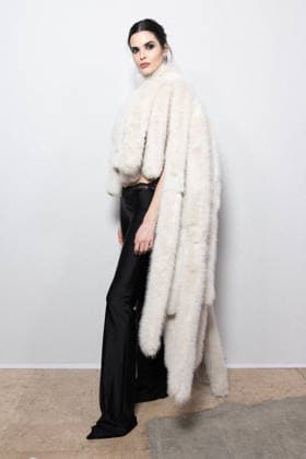 Carolina Mendes at the photocall at the Vaillant Womenswear Collection Prêt à Porter Automne Hiver 2026 2027 show as part of Paris Fashion Week PFW at Palais de Tokyo, Paris, France, March 06, 2026 Julien Sarkissian Bestimage Photocall at the Vaillant Womenswear Fall Winter 2026 2027 show as part of Paris Fashion Week on March 06, 2026 in Paris, France Paris France  Copyright: xJulienxSarkissianx xBestimagexJulienxSarkissianx xBestimagex