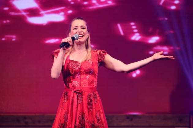 Schlager fun with Andy Borg in Erfurt Erfurt, 06 03 2026 Stefanie Hertel at Schlager fun with Andy Borg at the Alte Oper in Erfurt Thuringia Germany Copyright: xMatthiasxGränzdörferx
