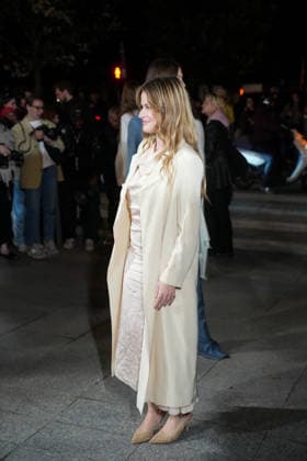 Guest at the arrivals at the Victoria Beckham Womenswear Fall Winter 2026 2027 presentation as part of Paris Fashion Week on March 6, 2026 in Paris, France Anne Sophie Guebey Bestimage Arrivals at the Victoria Beckham Womenswear Fall Winter 2026 2027 presentation as part of Paris Fashion Week on March 6, 2026 in Paris, France  Copyright: xAnne-SophiexGuebeyx xBestimagexAnne-SophiexGuebeyx xBestimagex