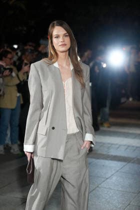 Guest at the arrivals at the Victoria Beckham Womenswear Fall Winter 2026 2027 presentation as part of Paris Fashion Week on March 6, 2026 in Paris, France Anne Sophie Guebey Bestimage Arrivals at the Victoria Beckham Womenswear Fall Winter 2026 2027 presentation as part of Paris Fashion Week on March 6, 2026 in Paris, France  Copyright: xAnne-SophiexGuebeyx xBestimagexAnne-SophiexGuebeyx xBestimagex