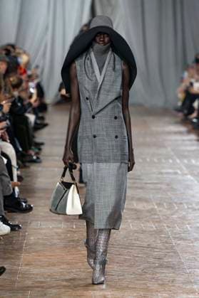Lanvin Womenswear Collection Fall Winter 2026 2027 show as part of Paris Fashion Week PFW at the Galerie de Géologie et de Minéralogie, Paris, France, March 06, 2026 Bestimage Runway during the Lanvin Womenswear Fall Winter 2026 2027 show as part of Paris Fashion Week on March 06, 2026 in Paris, France Paris France  Copyright: xAgencex xBestimagexAgencex xBestimagex