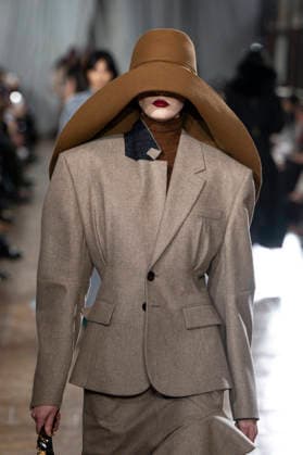 Lanvin Womenswear Collection Fall Winter 2026 2027 show as part of Paris Fashion Week PFW at the Galerie de Géologie et de Minéralogie, Paris, France, March 06, 2026 Bestimage Runway during the Lanvin Womenswear Fall Winter 2026 2027 show as part of Paris Fashion Week on March 06, 2026 in Paris, France Paris France  Copyright: xAgencex xBestimagexAgencex xBestimagex