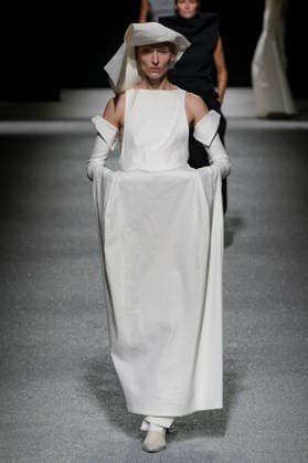 Issey Miyake Womenswear Collection Fall Winter 2026 2027 show as part of Paris Fashion Week PFW , à Paris, France, le 6 mars 2026 Bestimage Runway during the Issey Miyake Womenswear Fall Winter 2026 2027 show as part of Paris Fashion Week on March 06, 2026 in Paris, France Paris France  Copyright: xAgencex xBestimagexAgencex xBestimagex