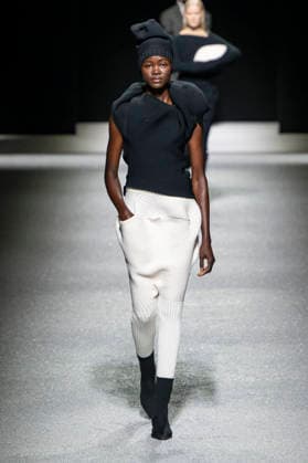 Issey Miyake Womenswear Collection Fall Winter 2026 2027 show as part of Paris Fashion Week PFW , à Paris, France, le 6 mars 2026 Bestimage Runway during the Issey Miyake Womenswear Fall Winter 2026 2027 show as part of Paris Fashion Week on March 06, 2026 in Paris, France Paris France  Copyright: xAgencex xBestimagexAgencex xBestimagex