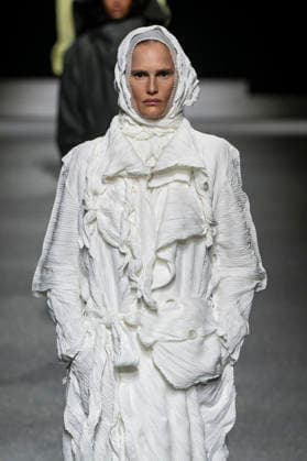 Issey Miyake Womenswear Collection Fall Winter 2026 2027 show as part of Paris Fashion Week PFW , à Paris, France, le 6 mars 2026 Bestimage Runway during the Issey Miyake Womenswear Fall Winter 2026 2027 show as part of Paris Fashion Week on March 06, 2026 in Paris, France Paris France  Copyright: xAgencex xBestimagexAgencex xBestimagex