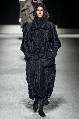 Issey Miyake Womenswear Collection Fall Winter 2026 2027 show as part of Paris Fashion Week PFW , à Paris, France, le 6 mars 2026 Bestimage Runway during the Issey Miyake Womenswear Fall Winter 2026 2027 show as part of Paris Fashion Week on March 06, 2026 in Paris, France Paris France  Copyright: xAgencex xBestimagexAgencex xBestimagex